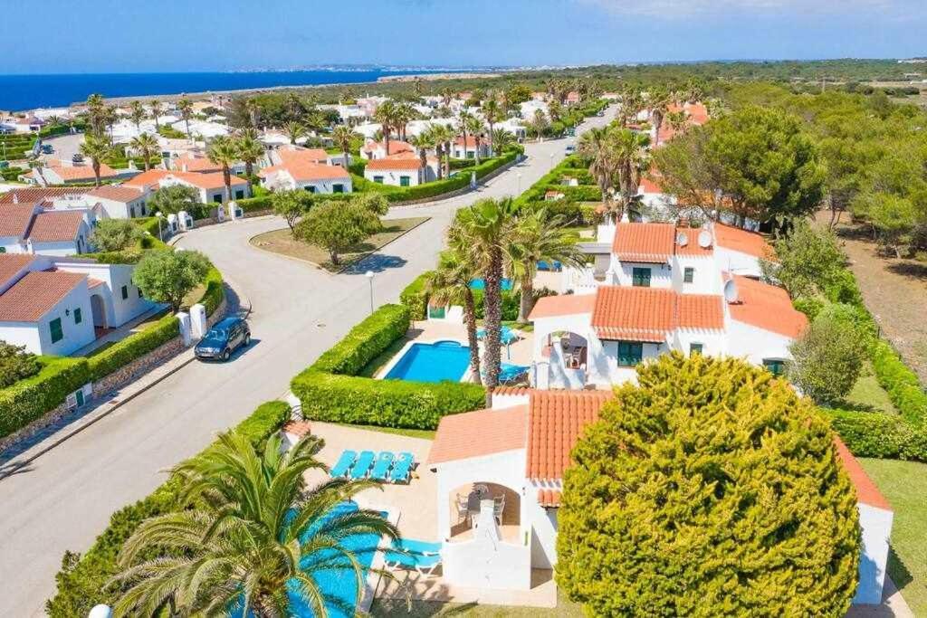 Roqueta Bonita Con Piscina En Menorca