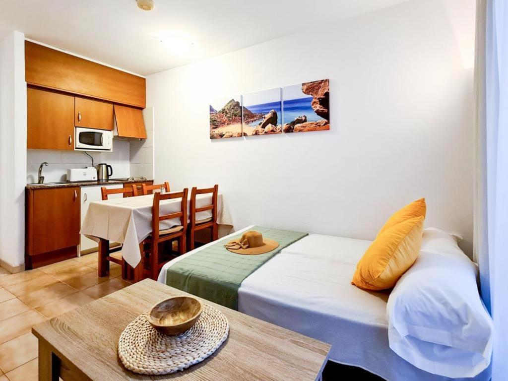 Apartamento Calan Blanes Park, Cb, Apm 2142