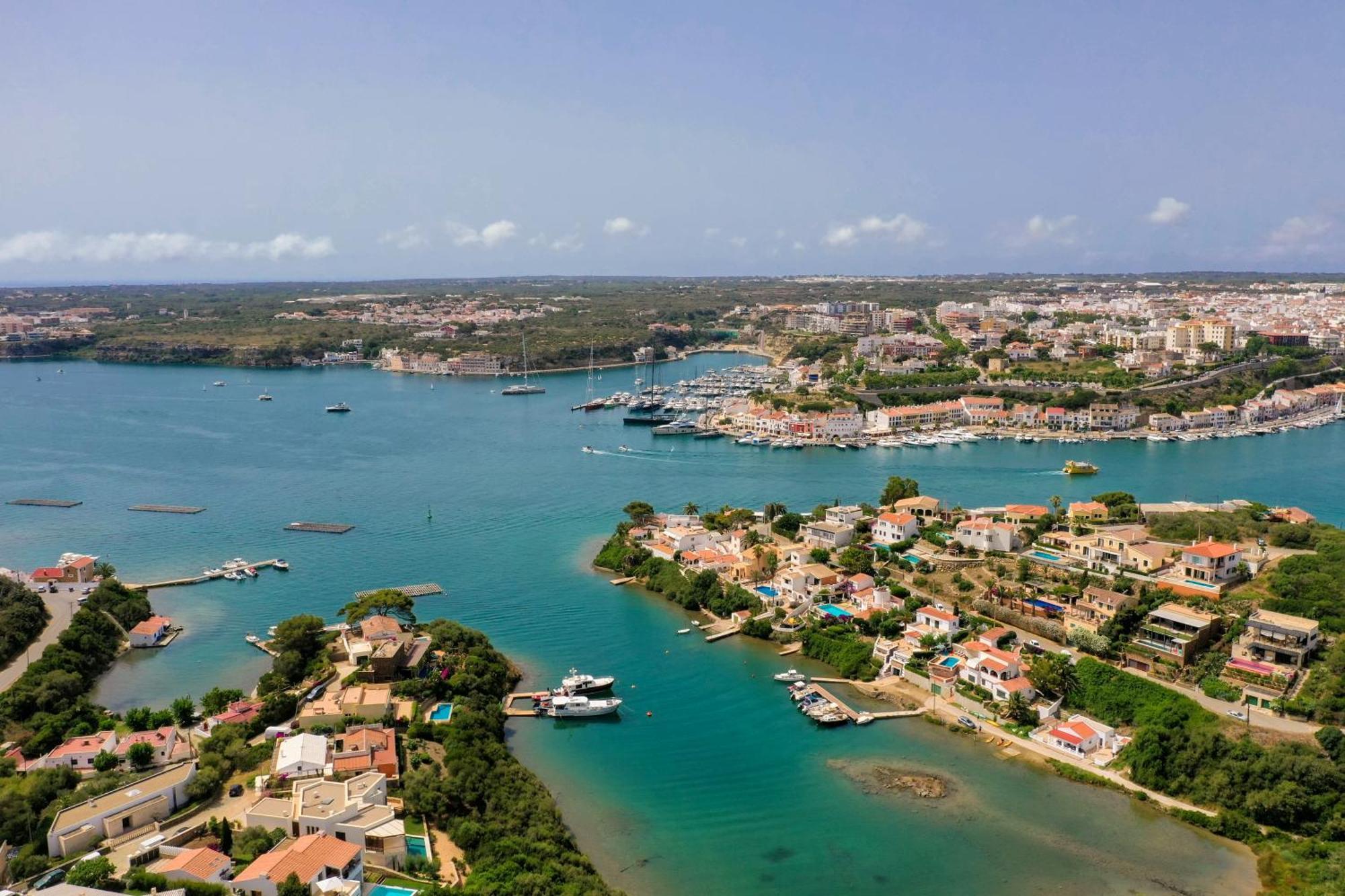 Elegant In Cala Llonga With Harbour Views, Menorca Cala Llonga (Menorca)