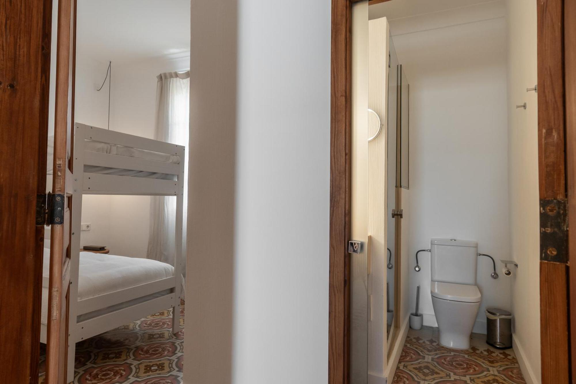 Pensión Llonga'S Hostel 4*