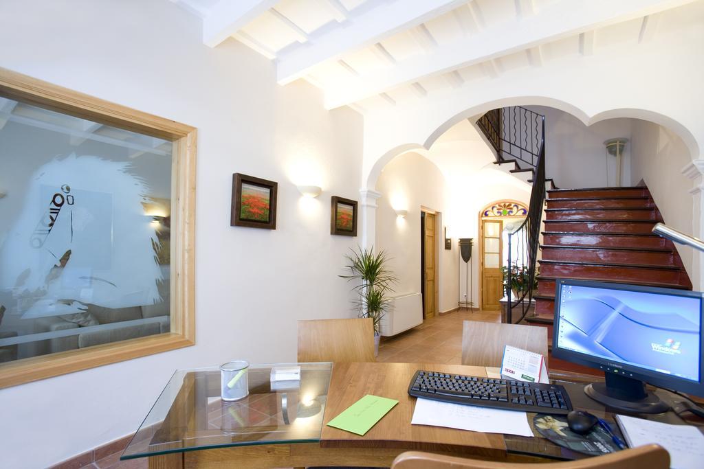 Hotel Es Mercadal Hotel