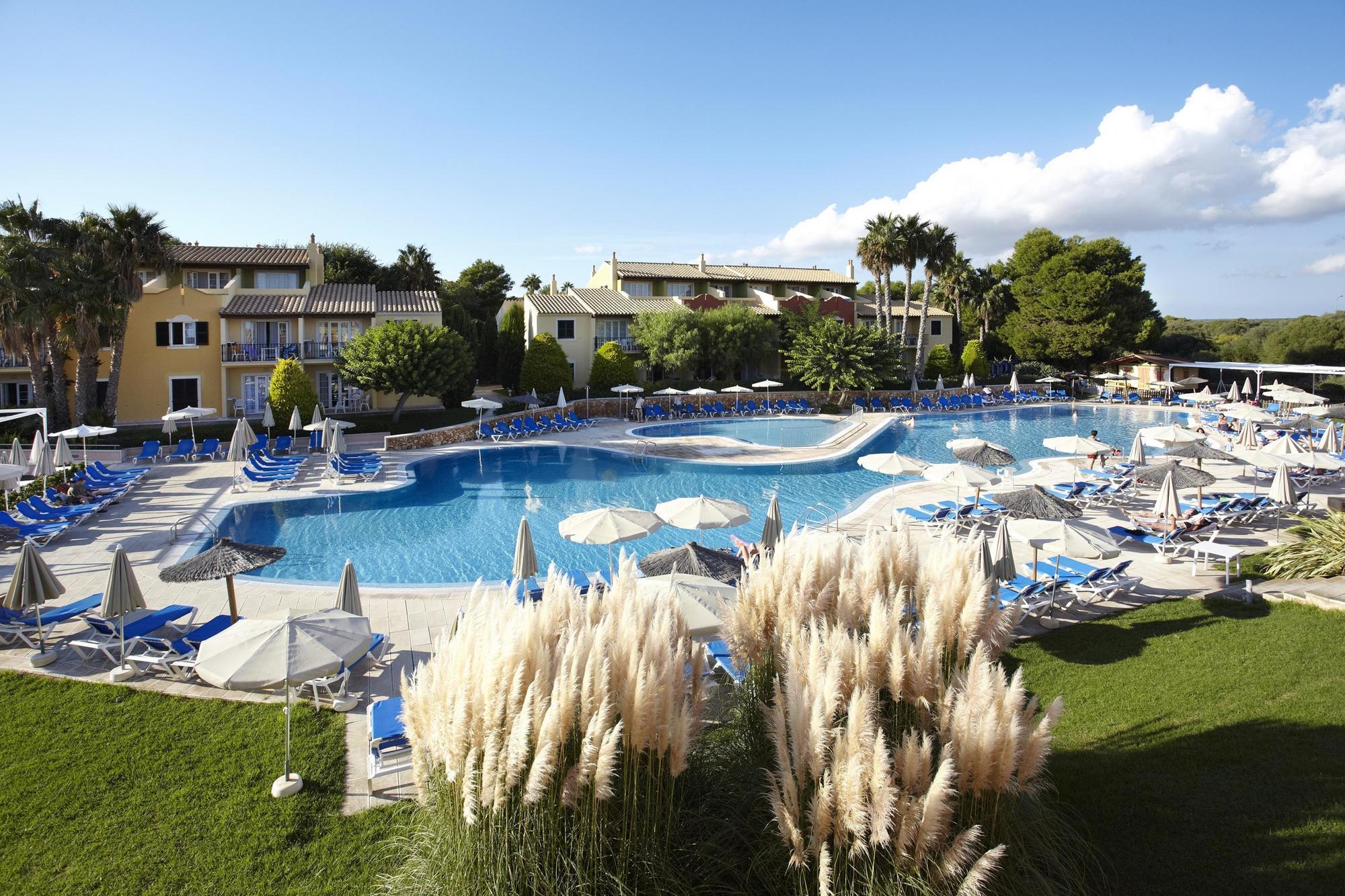 Grupotel Playa Club Apartahotel Son Xoriguer
