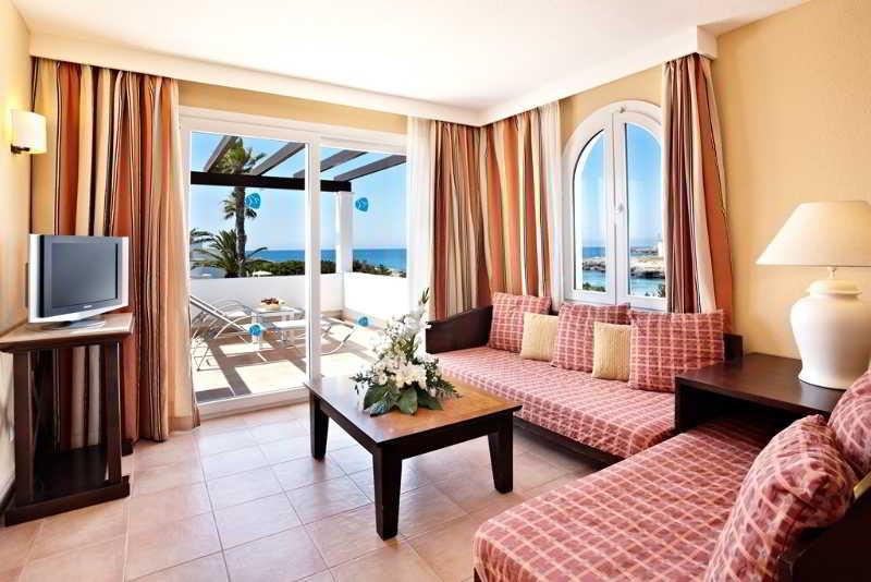 Apartahotel Grupotel Aldea Cala'n Bosch 4*