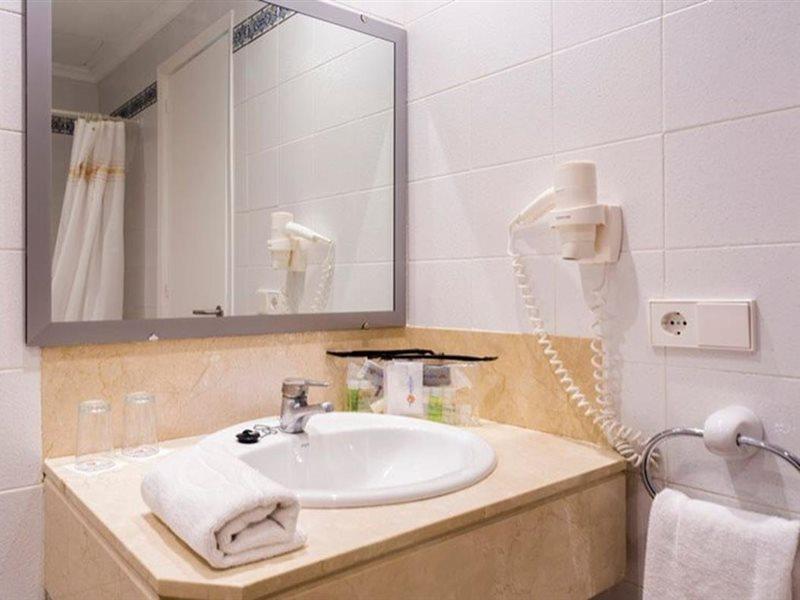 Hotel Globales Cala'n Blanes