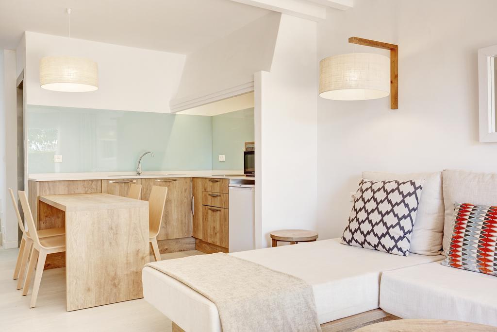 Grupotel Aldea Cala'n Bosch Apartahotel 4*