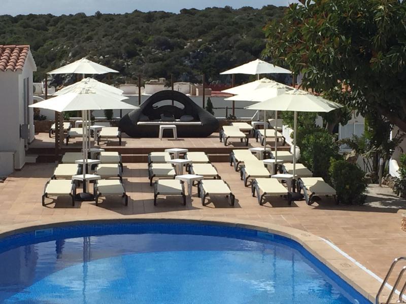 Apartahotel Nelva Cala En Porter (Menorca)