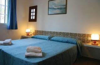 Gardens Hotel *