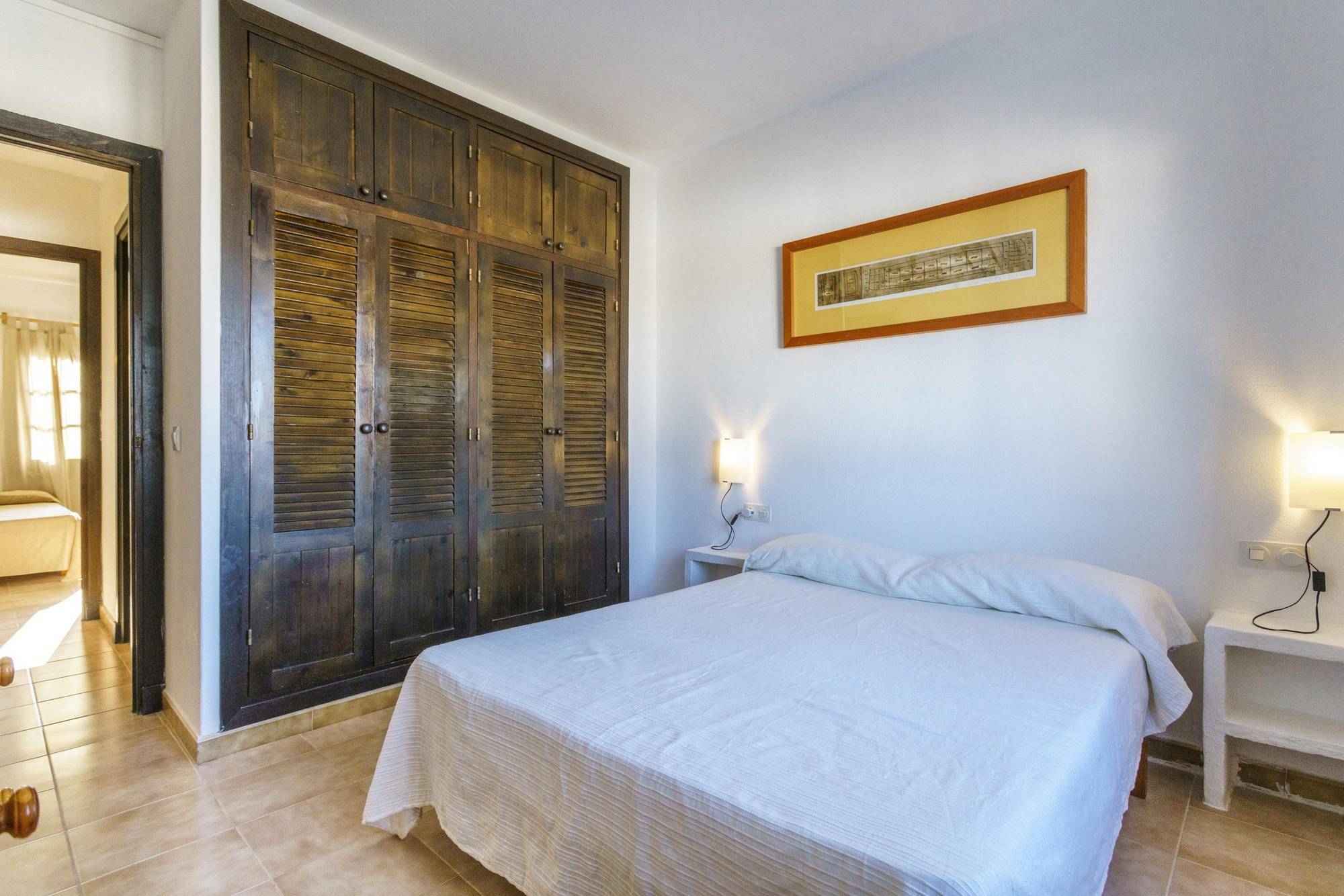 Posidonia Aparthotel 4*