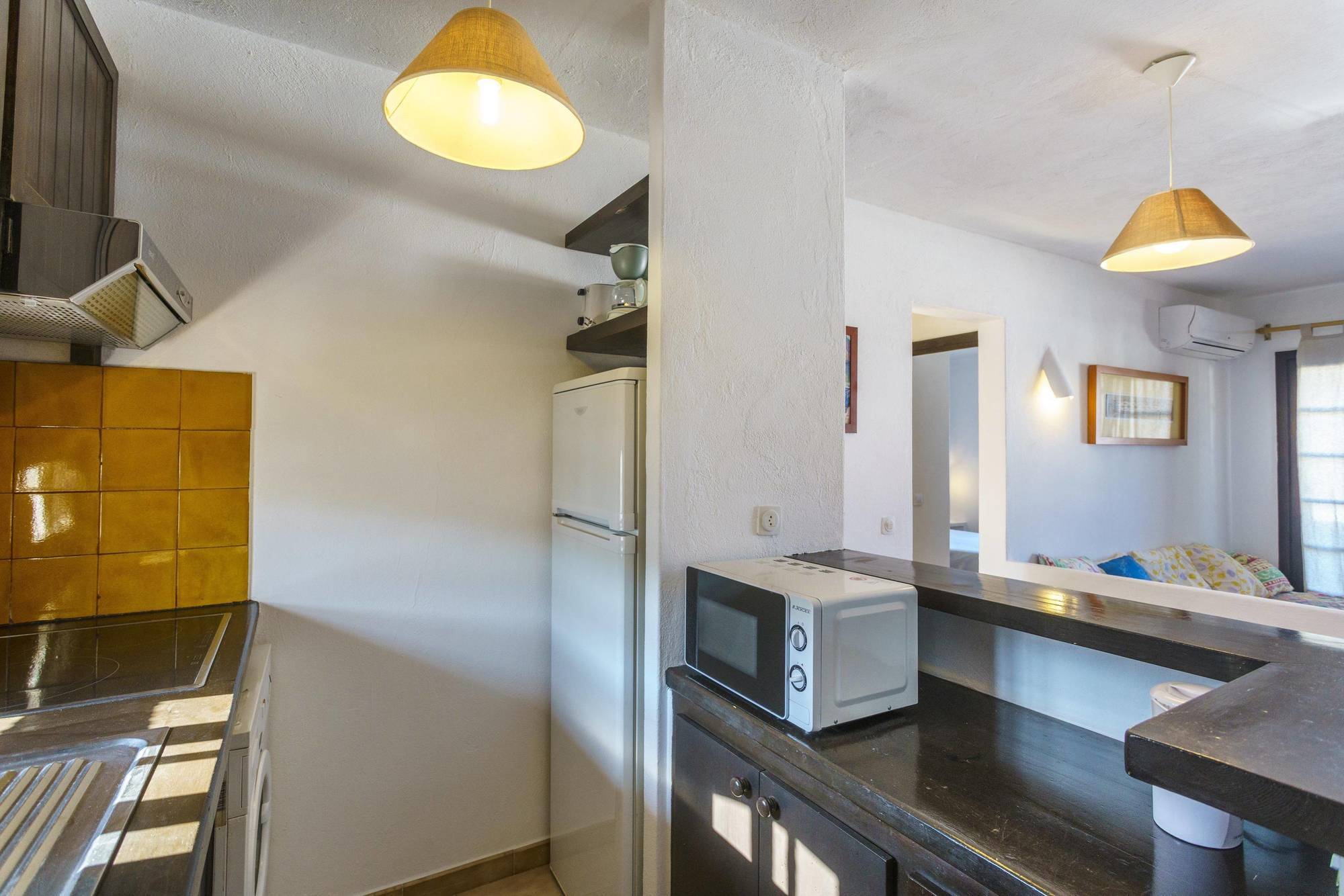 Posidonia Aparthotel 4*