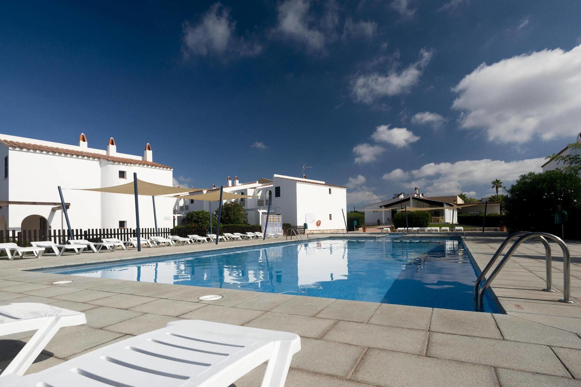 Apartamentos Sa Caleta * Sa Caleta