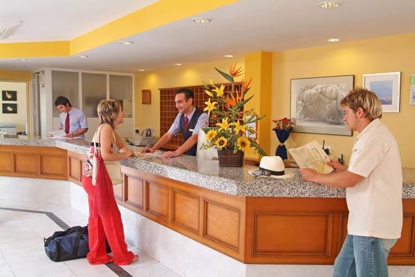 Roc Oasis Park Apartamento *