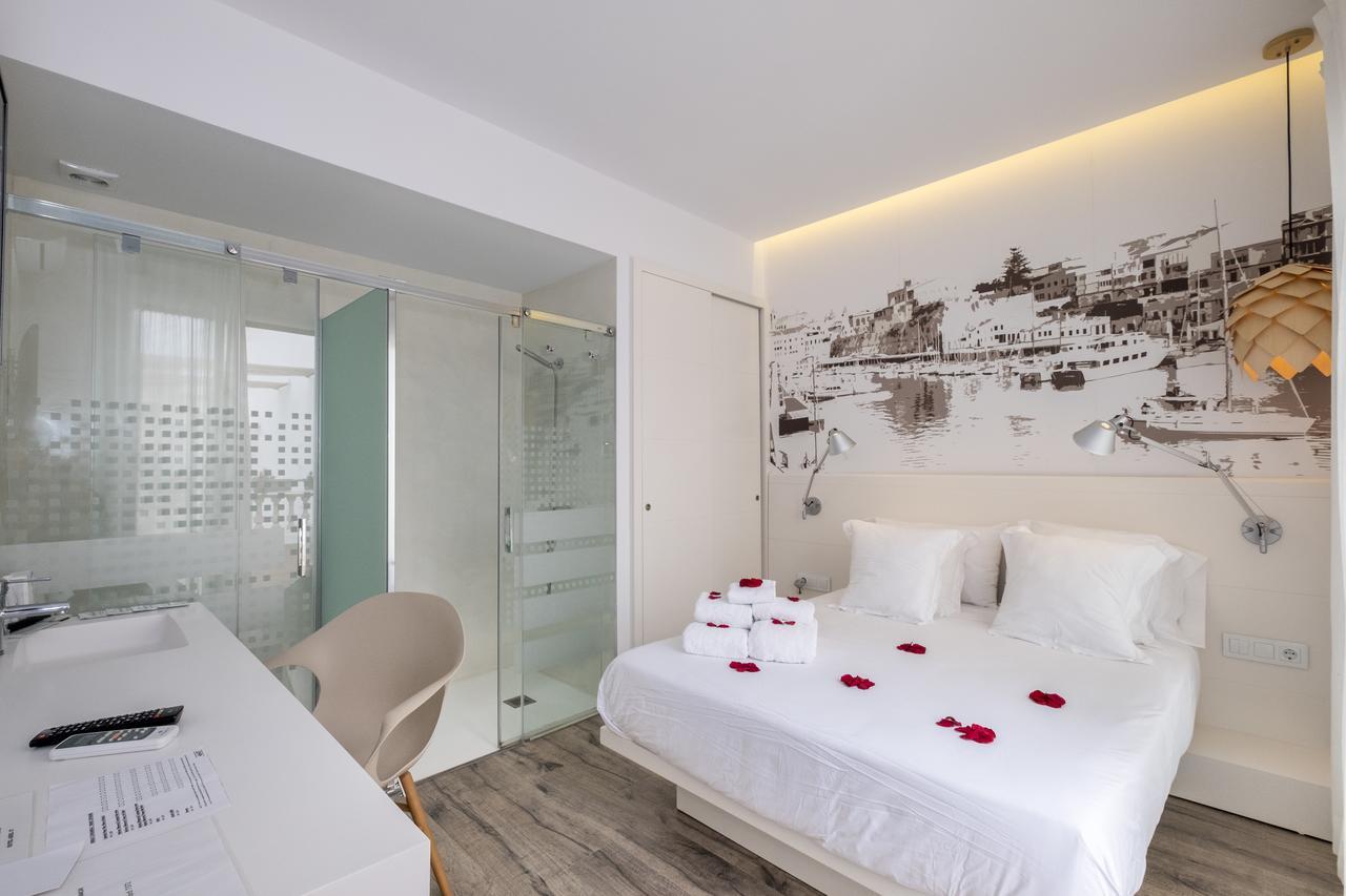 Hotel Abril 37 3*