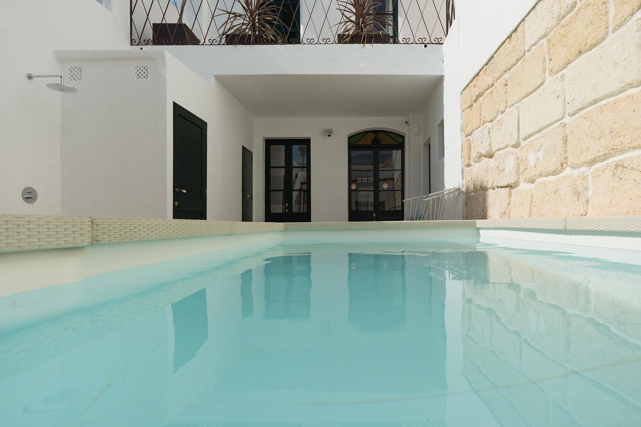 Pensión Llonga'S Hostel 4*