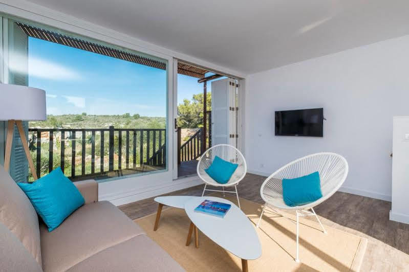 Apartamentos Es Canutells