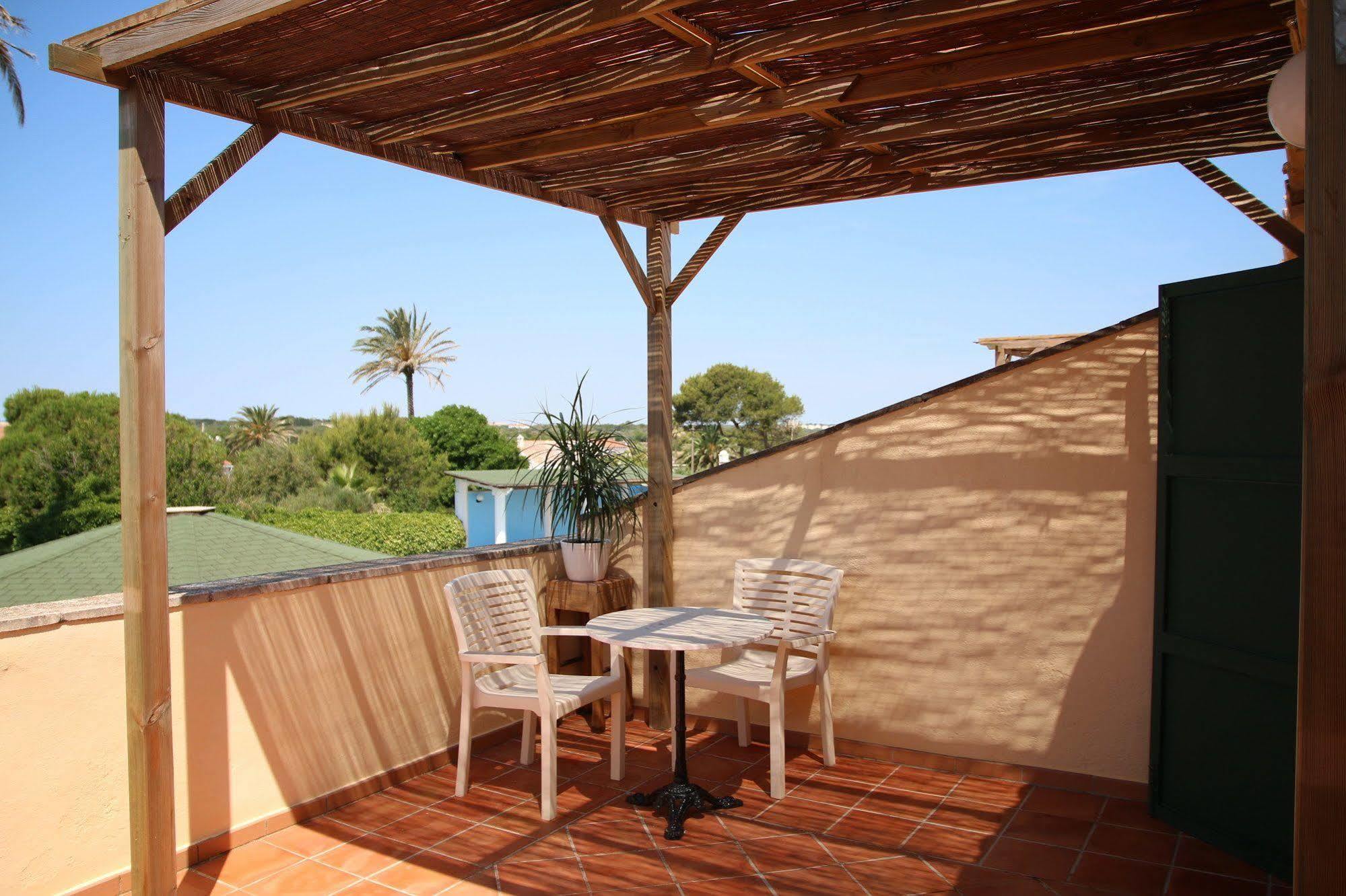 Rural Son Tretze - Adults Only