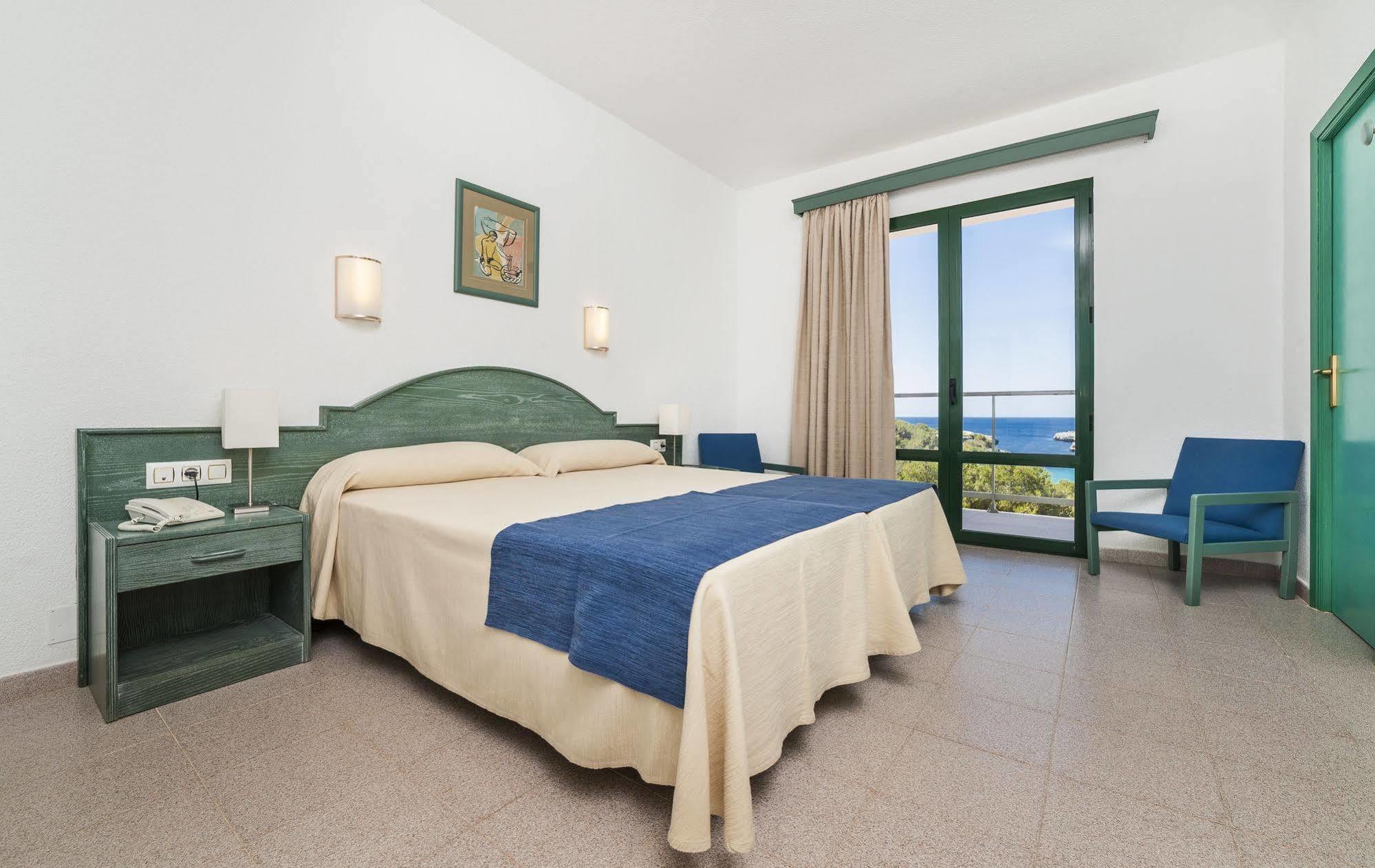 Hotel Globales Cala'n Blanes 3*