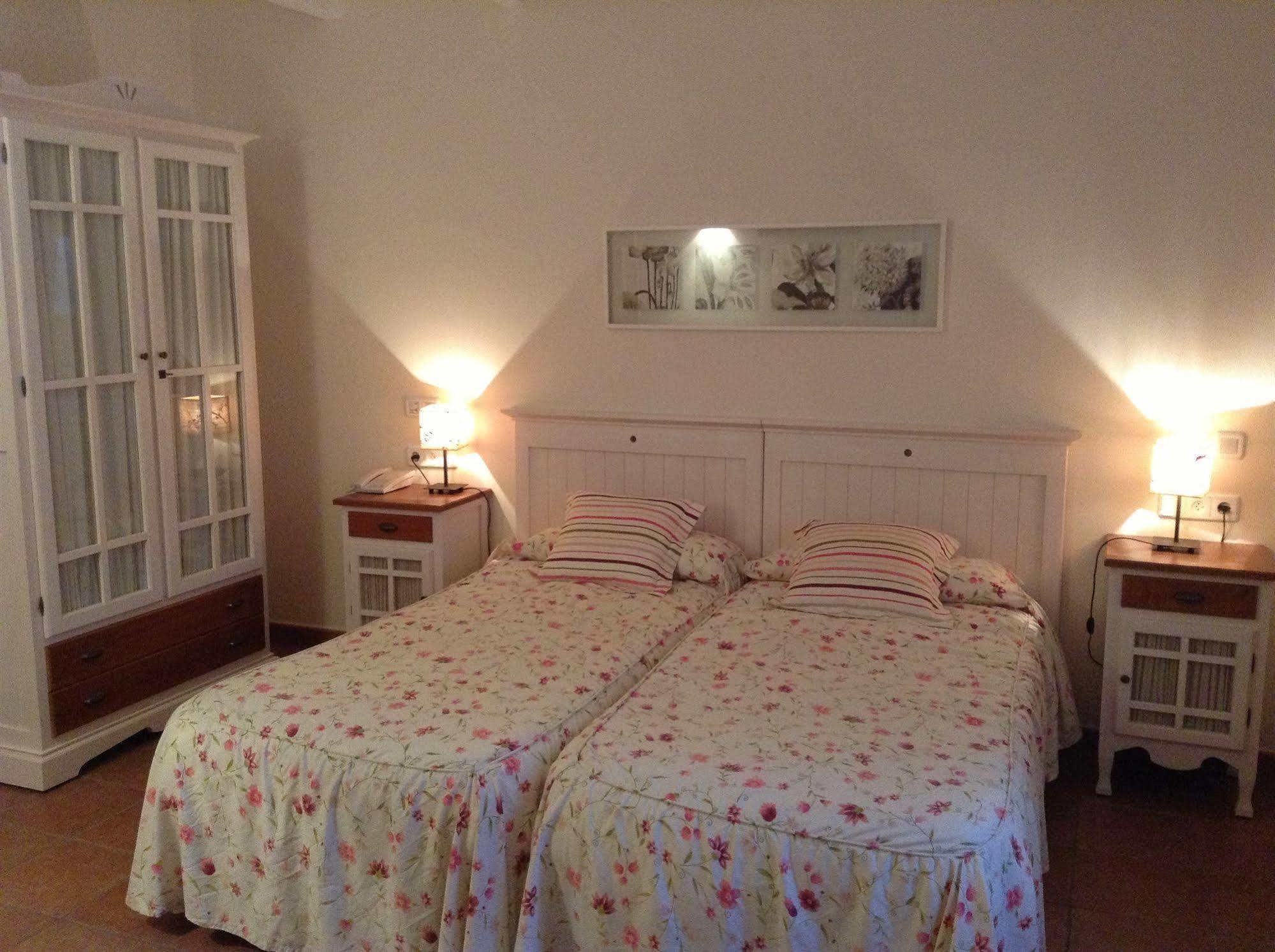 Hotel Hotel Es Mercadal 4*