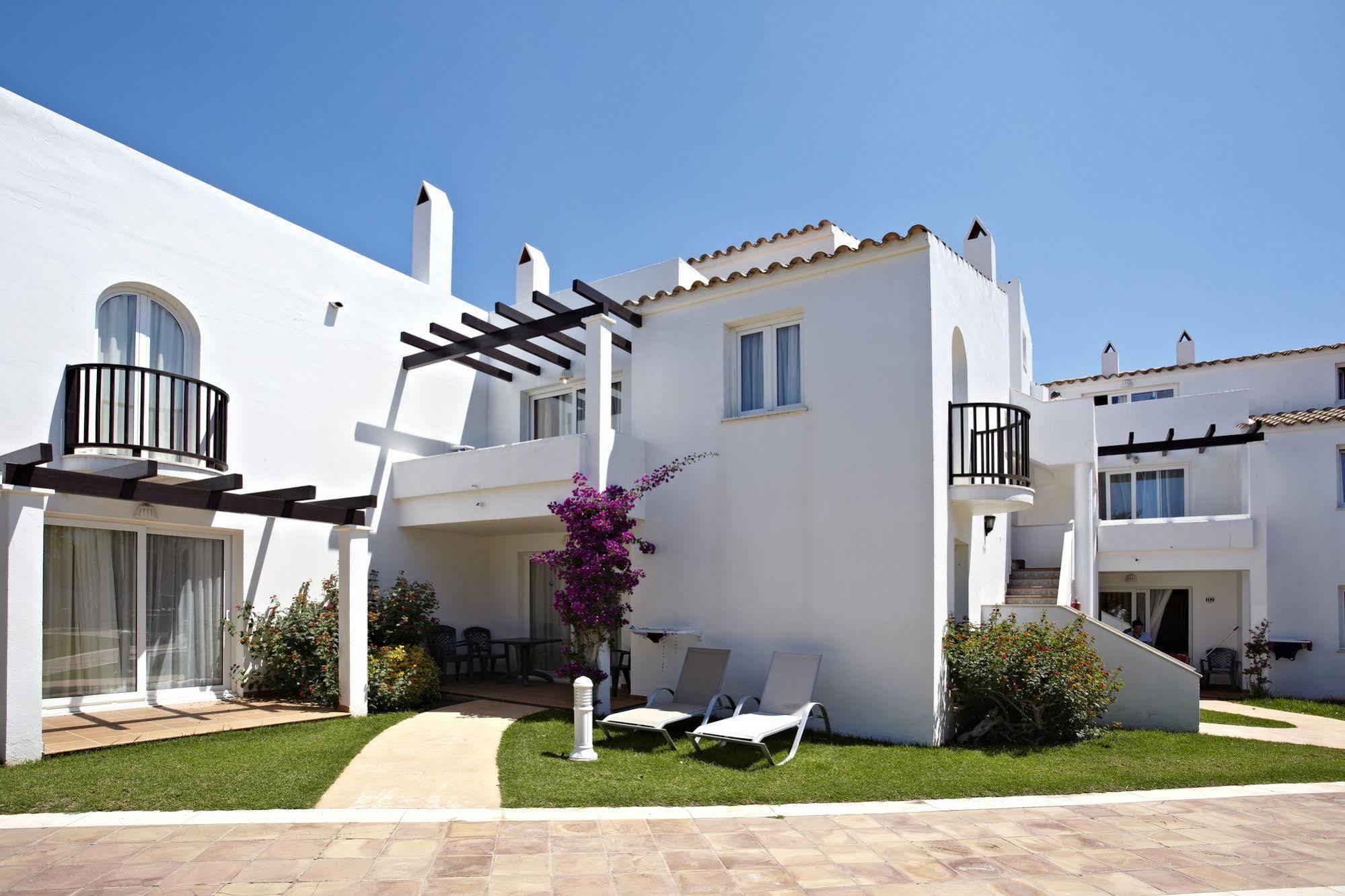 Grupotel Aldea Cala'n Bosch Apartahotel 4*