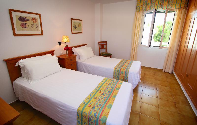Hotel White Sands Country Club 3*