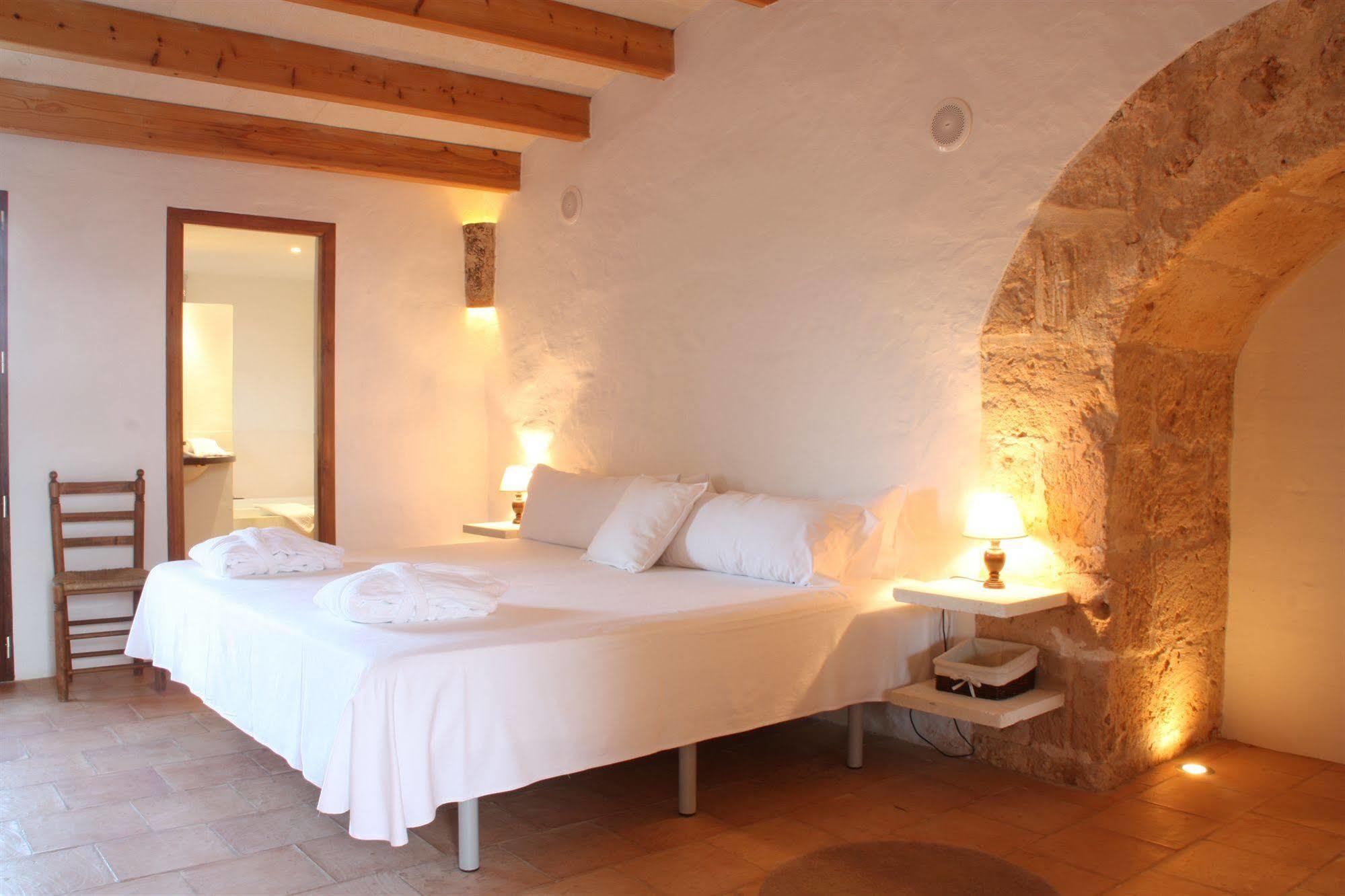 Alcaufar Vell Rural & Restaurant 4* Sant Lluis