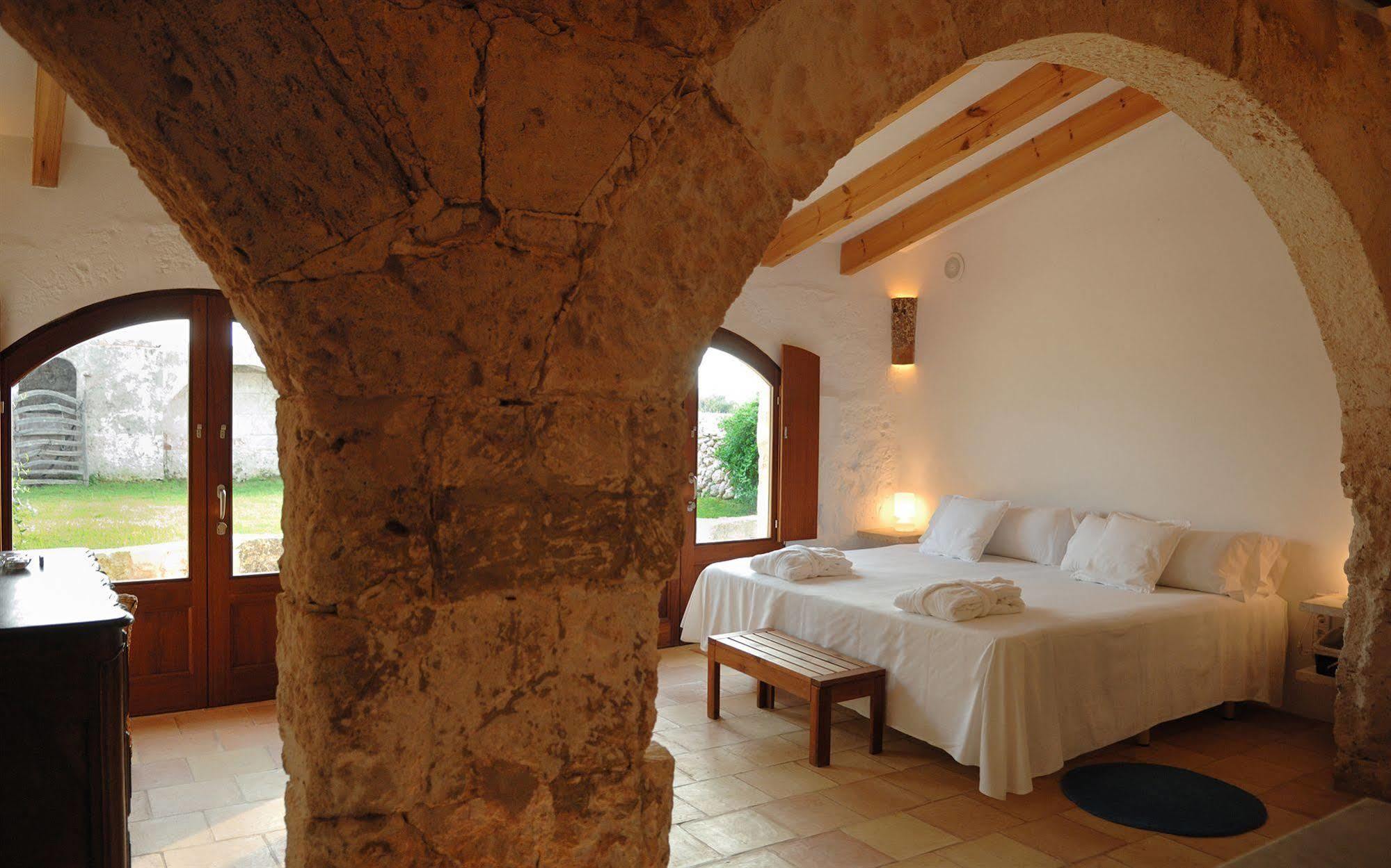 Alcaufar Vell Rural & Restaurant Sant Lluis