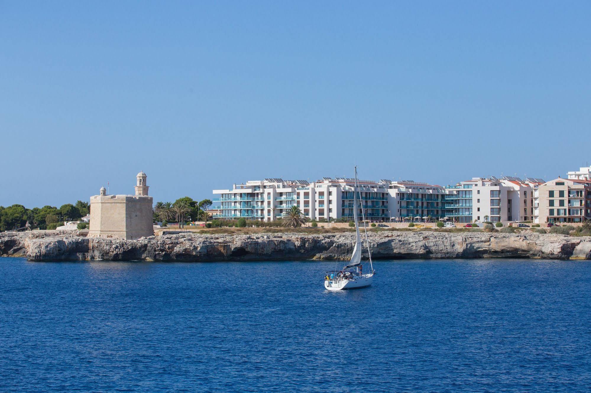 Ferrer Skyline Apartahotel