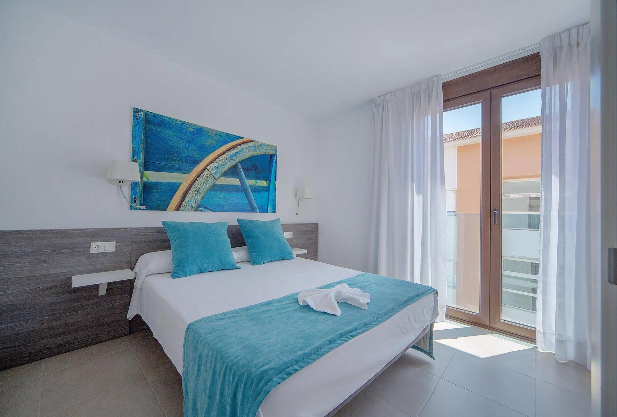 Apartahotel Ferrer Skyline 4*