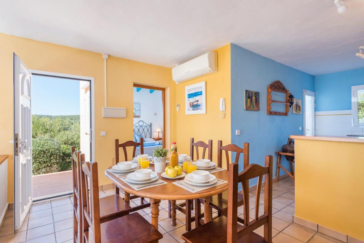 Villa Elena - *
