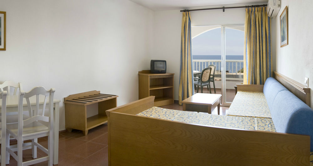 Apartmentos Globales Marina 3*