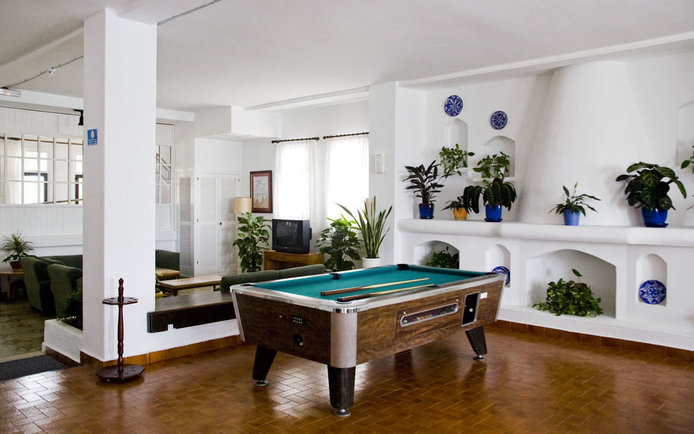 Apartmentos Globales Marina Cala'N Bosch (Menorca)