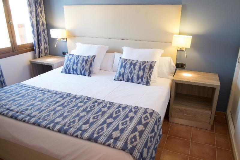 Hotel Premium Menorca Binibeca 3*