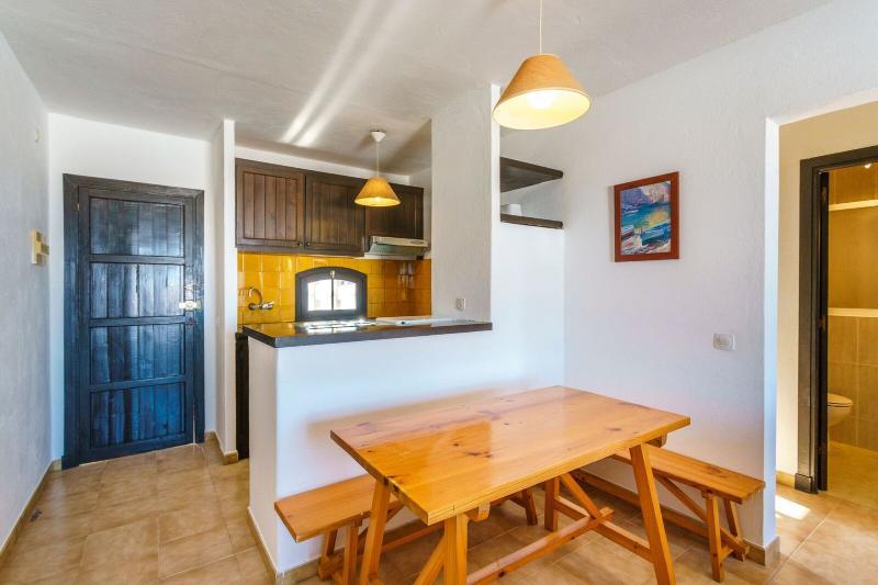 Aparthotel Posidonia 4*