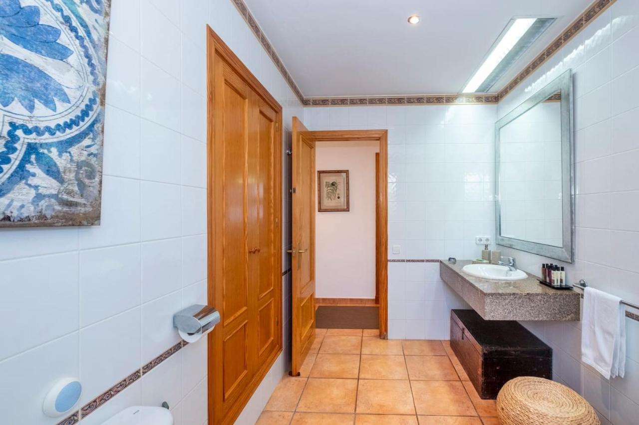 Bini Vent - Elegant Large Near The Beach, Amazing Sea Views Villa