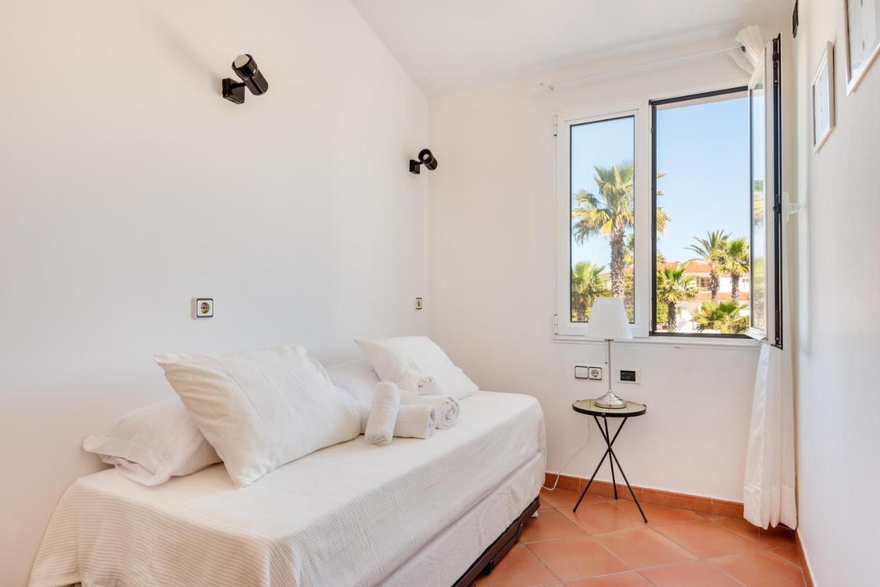 Blanc Villa *