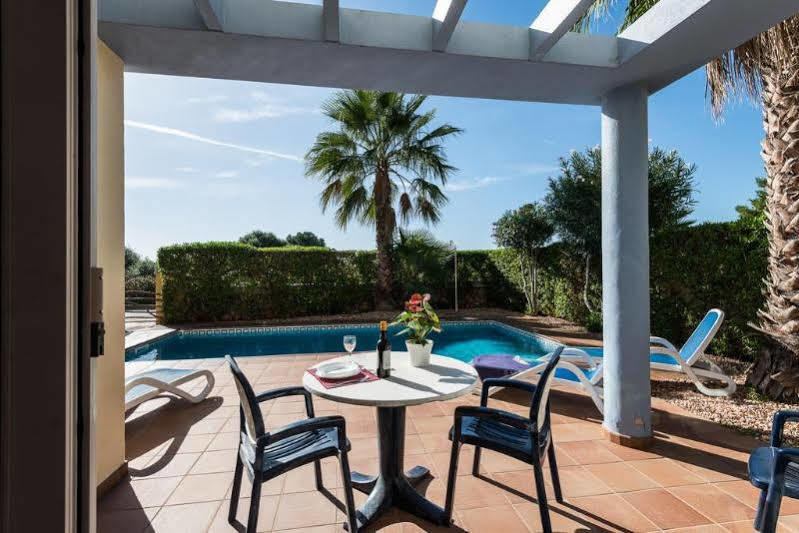 Amarillas Villa *