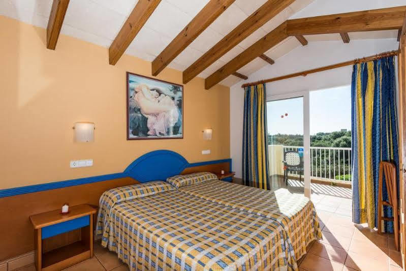 Amarillas Villa