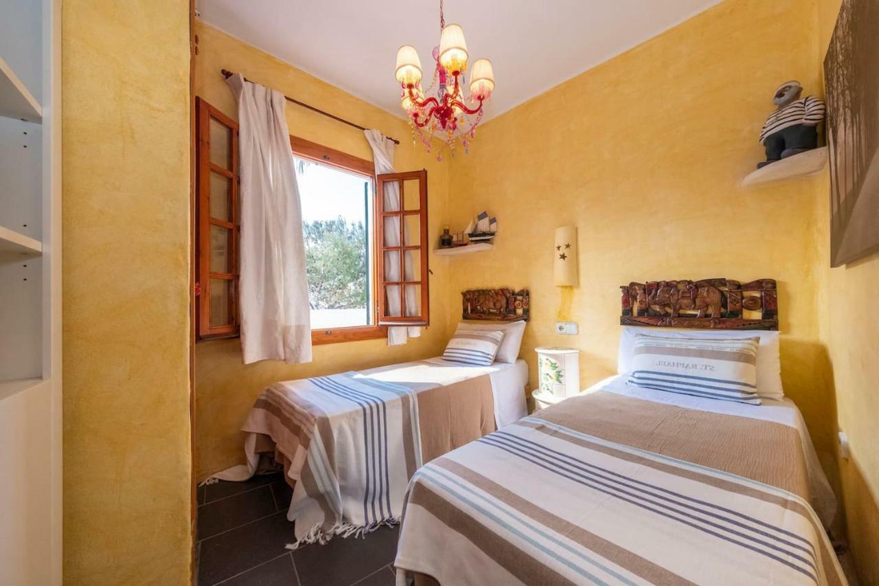 Apartamento Playas De Fornells Con Piscina Comunitaria Y Vistas Al Mar