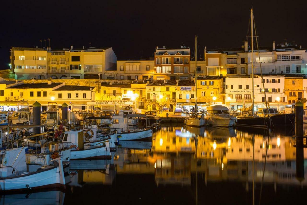 Viola Cala'N Bosch (Menorca)