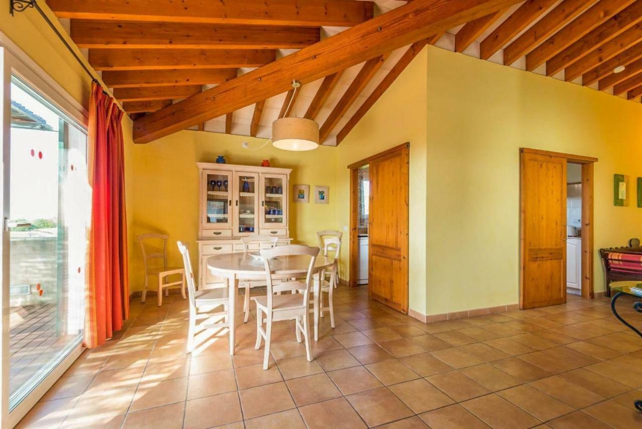 Iris Torret Villa Punta Prima (Menorca)