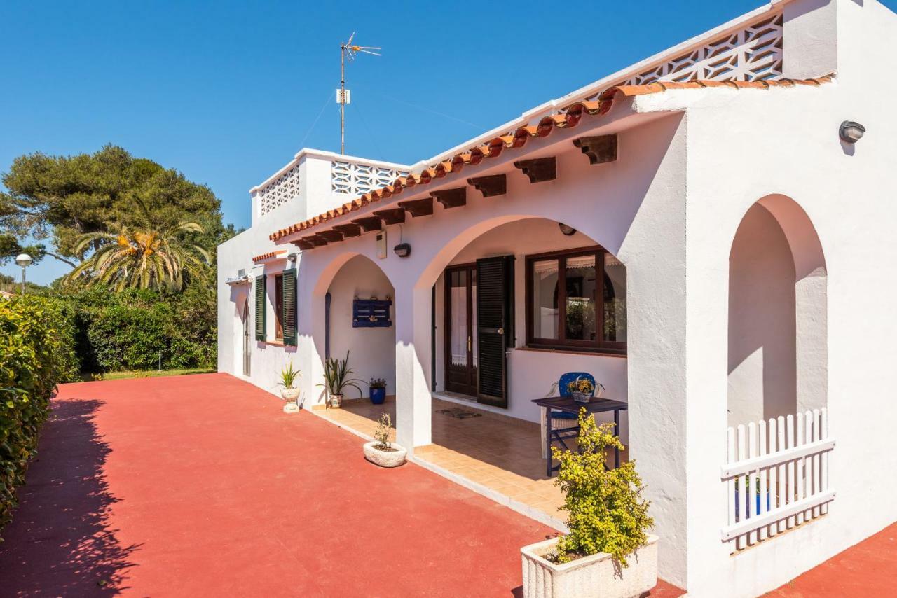 Estrella Villa *