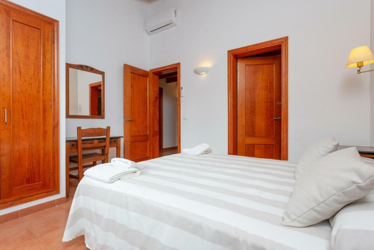 Viola Villa Cala'N Bosch (Menorca)