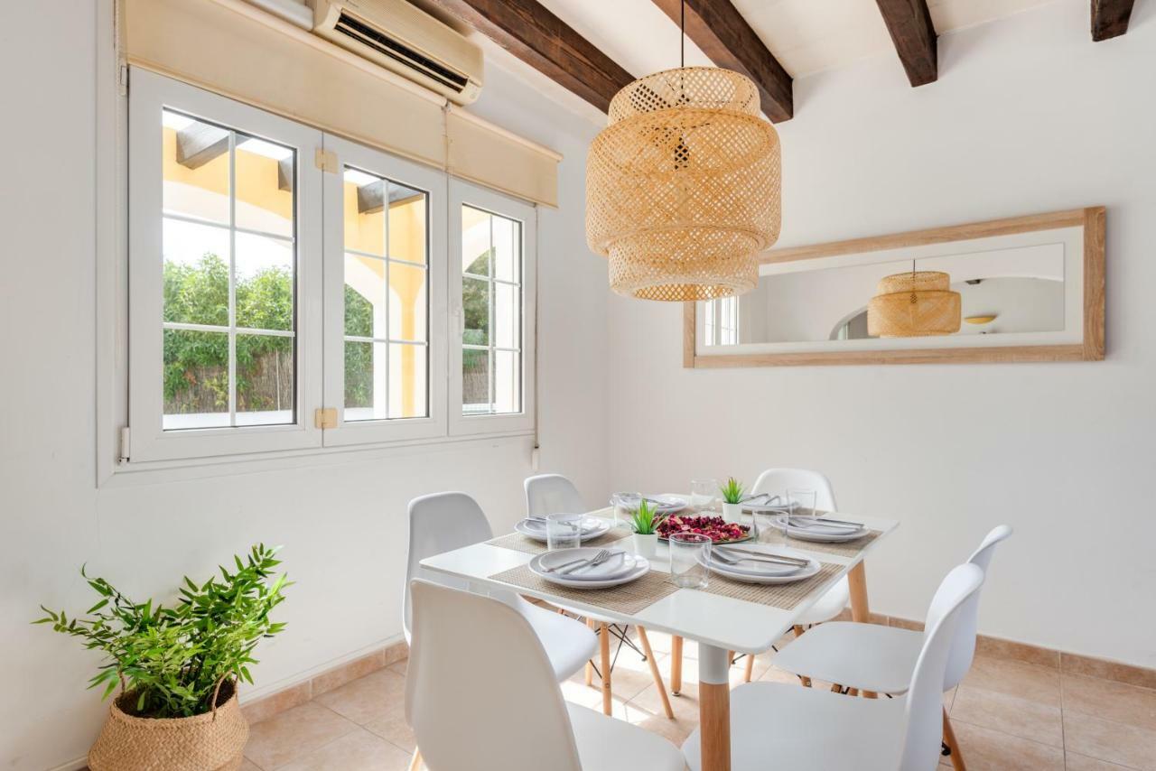 Juana * Cala'N Bosch (Menorca)