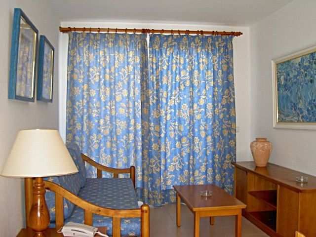 Arepar Apartment *