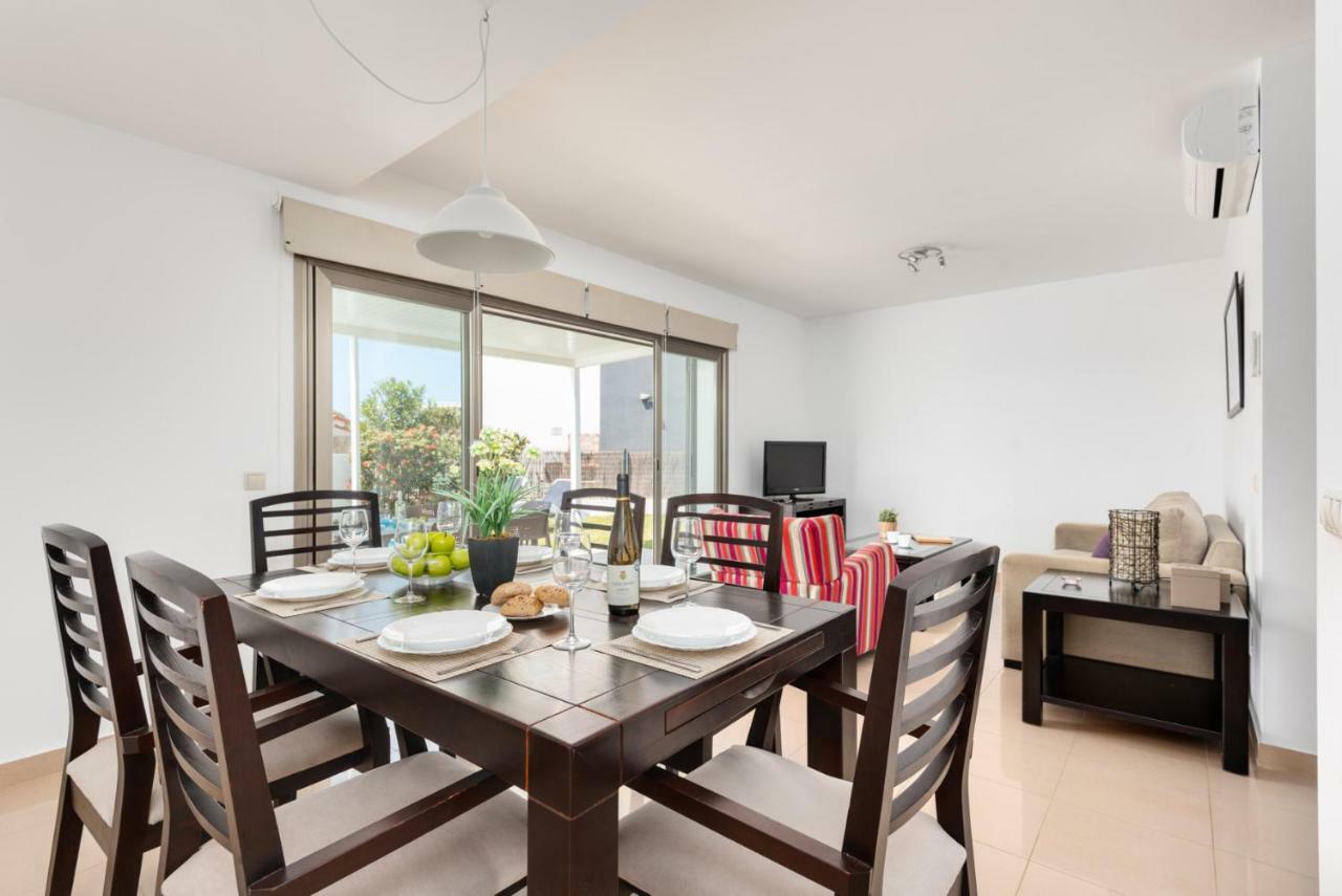 Villa 26 *