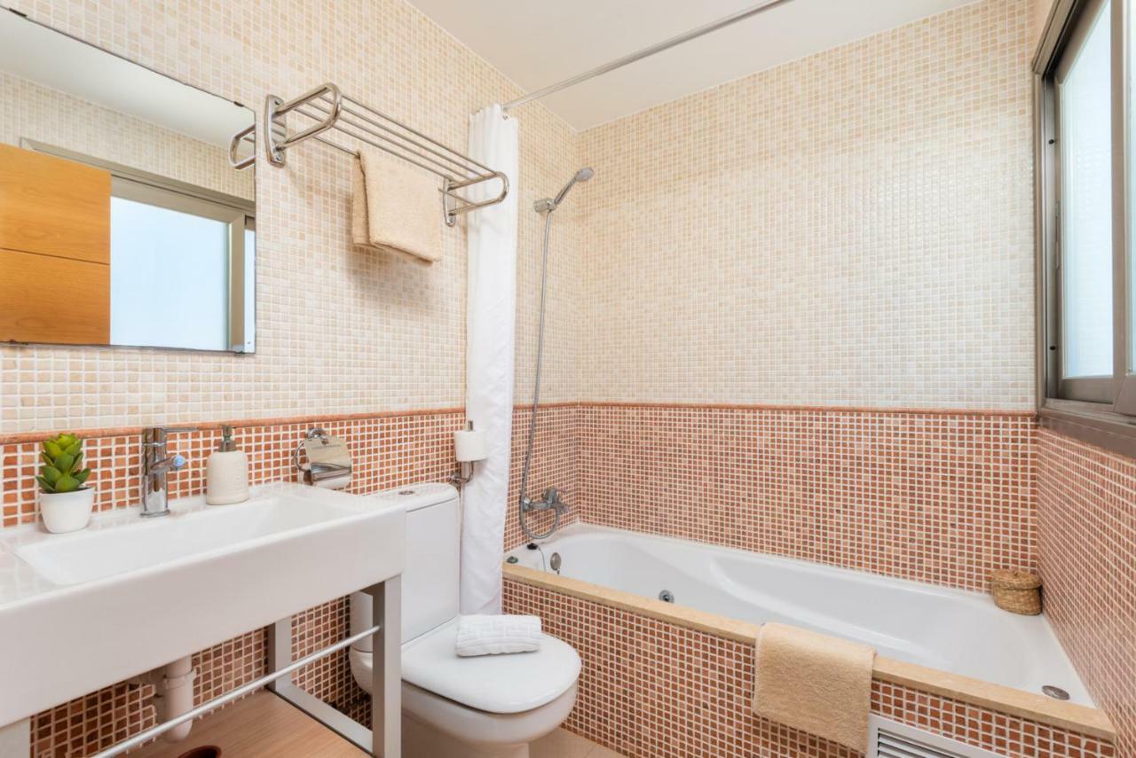 26 Villa Cala'N Bosch (Menorca)
