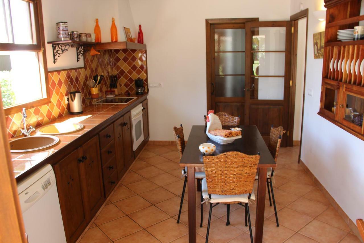 Casa Con Jardin Y Piscina - Morell Onze Cala Morell