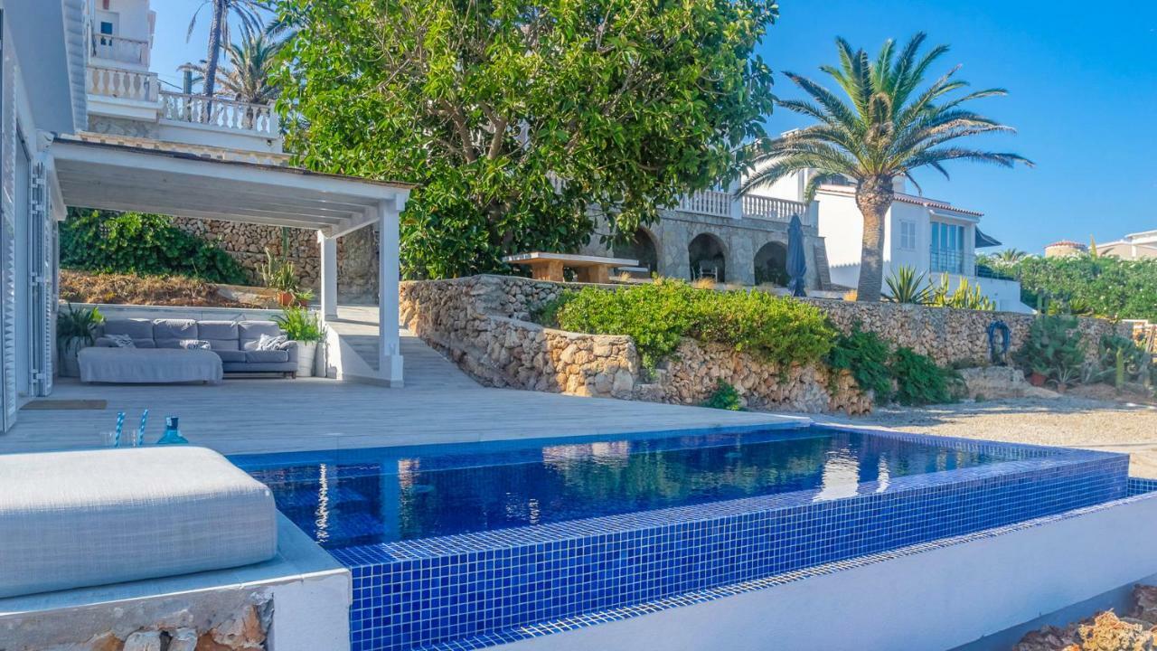 Lola Villa Punta Prima (Menorca)
