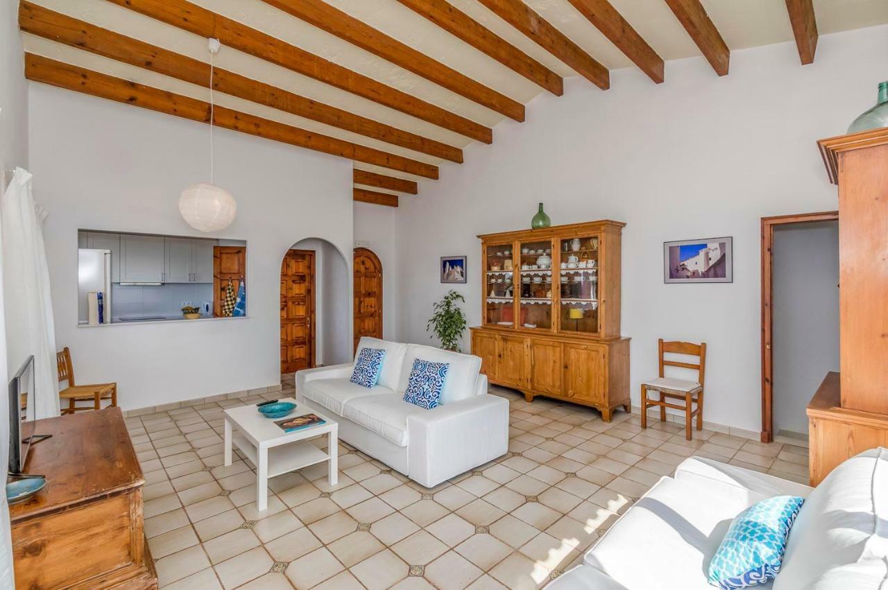 Lola * Punta Prima (Menorca)