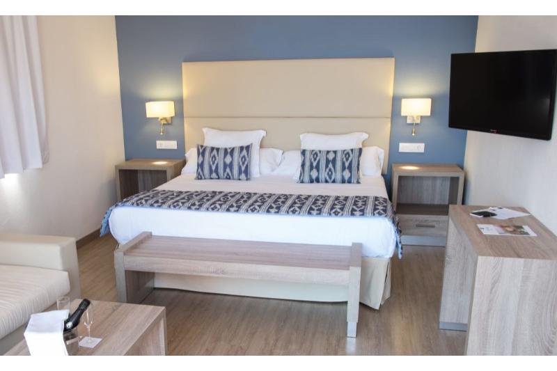 Premium Menorca Binibeca