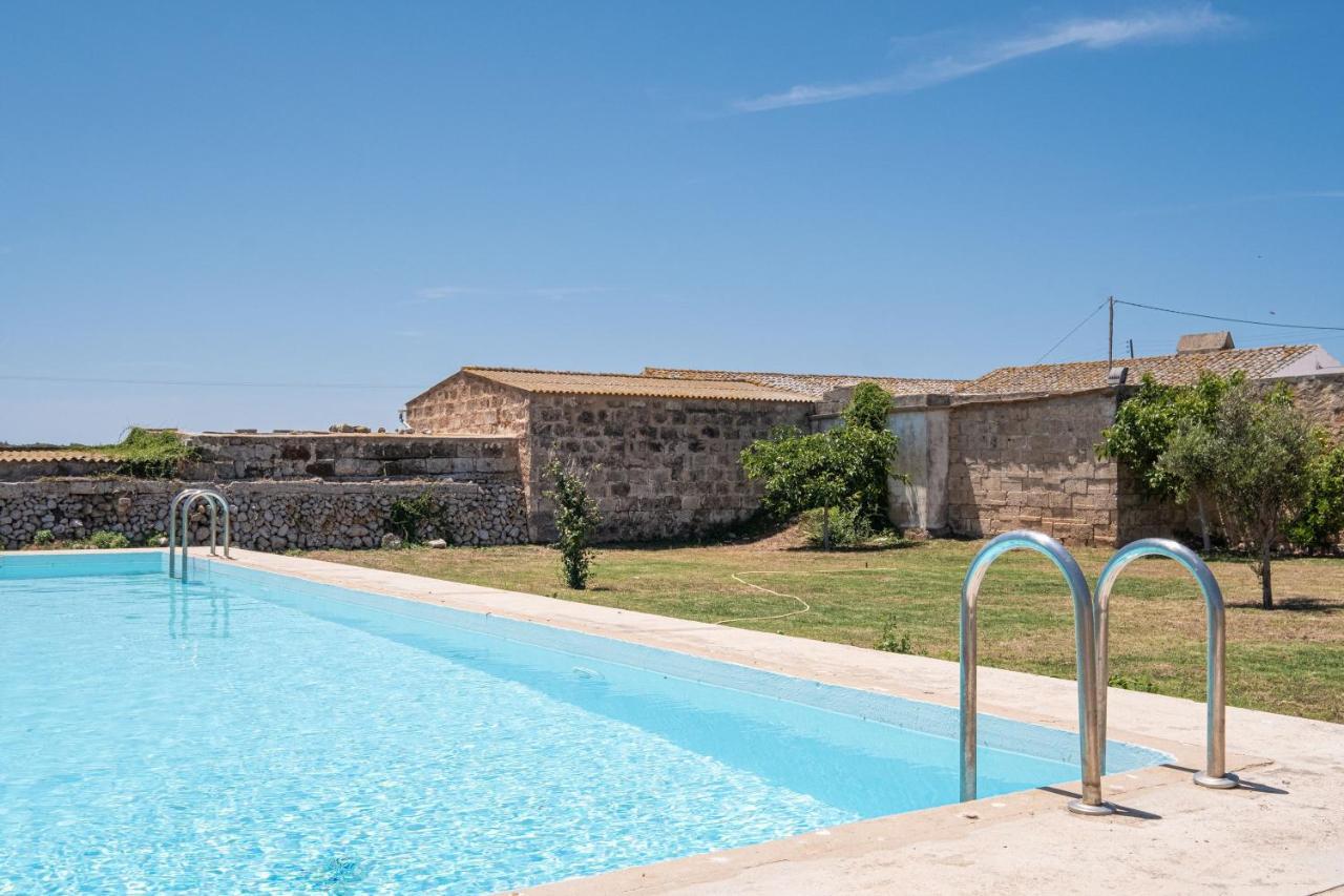 Villa Lloc De Monges *